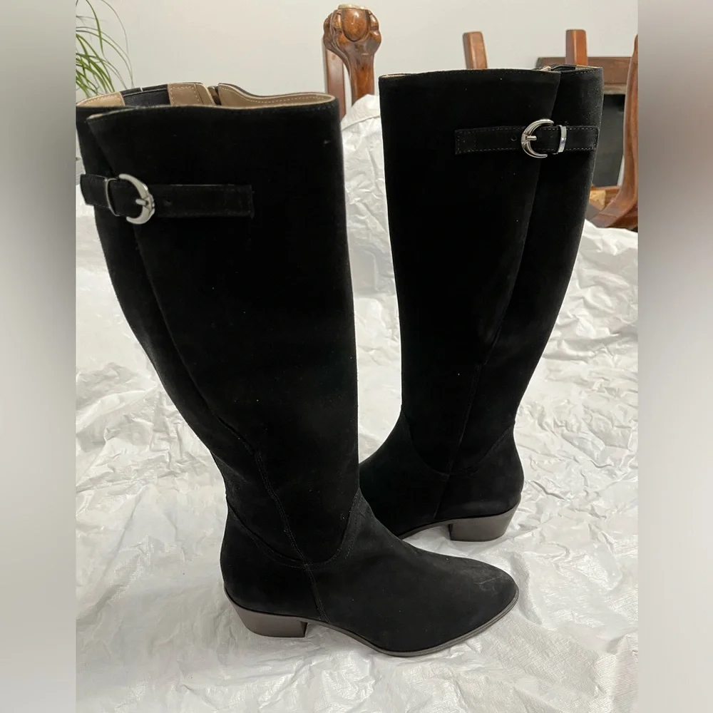 Italeau black Suede Waterproof boots Size 37.5. US 7